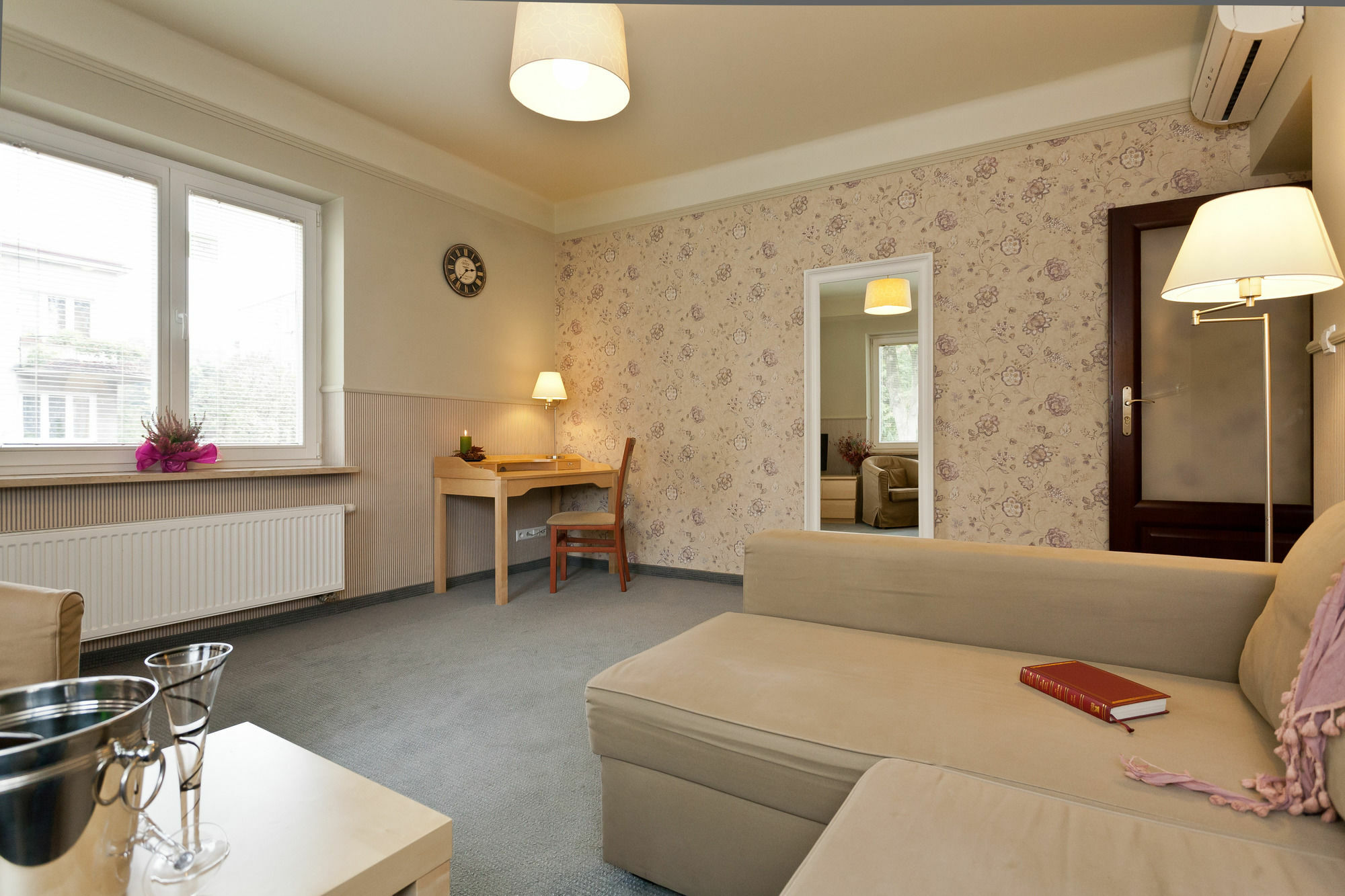 Apartamenty Willa Kazimierz คราคูฟ ภายนอก รูปภาพ